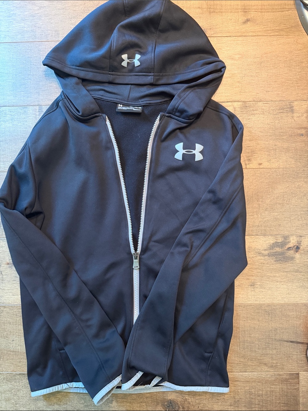 🎉Under Armour Black Hooded Full-Zip Sweatshirt with Gray Logo